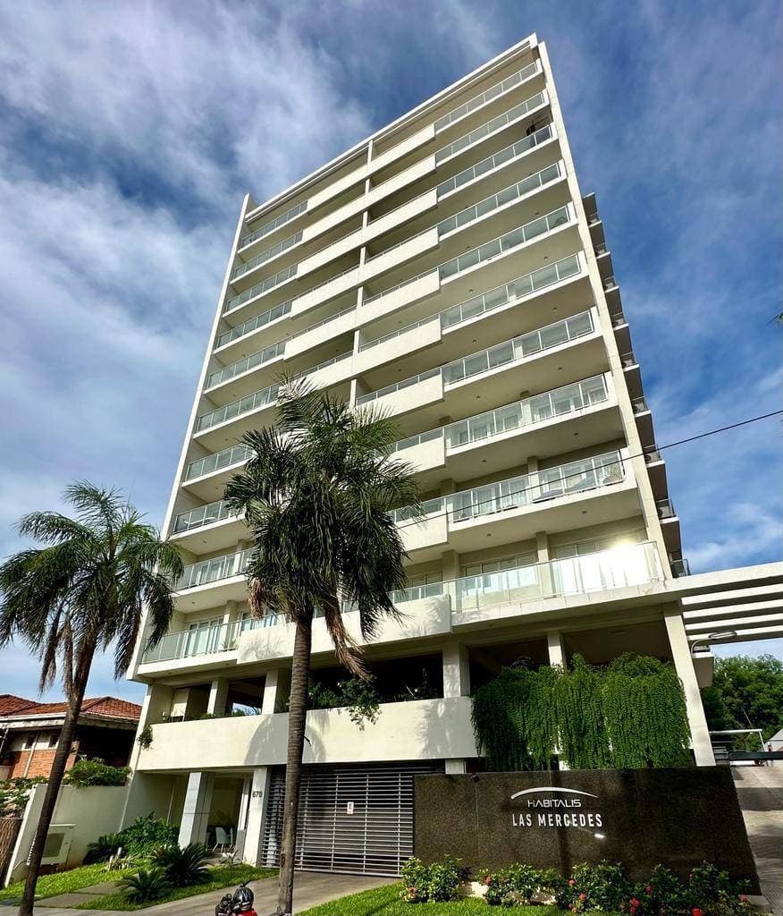 Vendo departamento 2 habitaciones 2 cocheras LAS MERCEDES