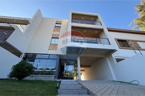 ALQUILO DEPARTAMENTO EN LAMBARE ZONA YACHT