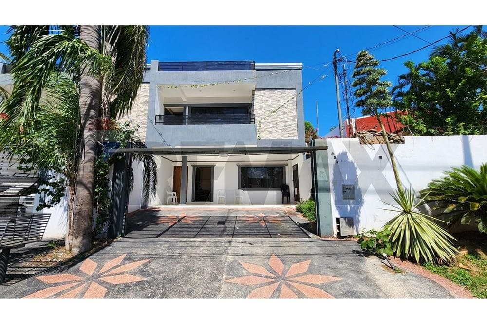 ALQUILER DE DÚPLEX - BARRIO LAS LOMAS (CARMELITAS)
