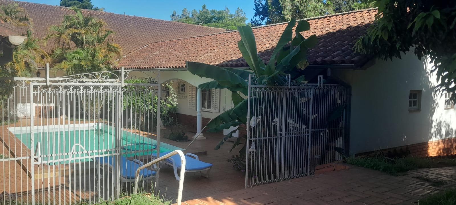 Residencia Colonial Privada con piscina y sauna en Obligado – 3