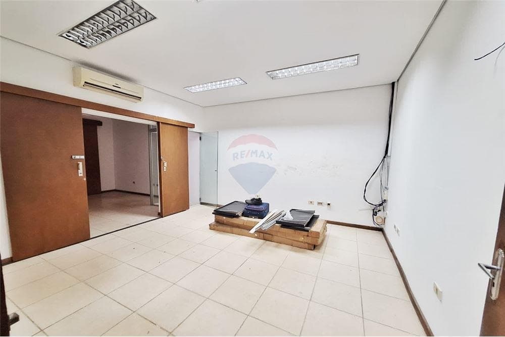 VENDO CASA PARA OFICINA EN CAÑADA DEL YBYRAY – 2