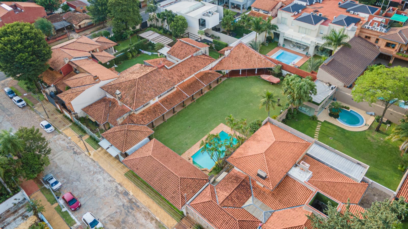 Propiedad Para Desarrollo En Barrio Herrera – 1.511 M²
