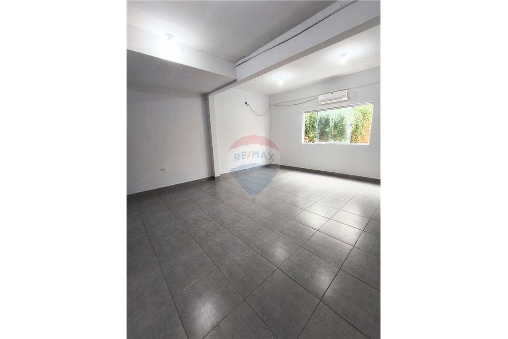 Local Comercial - Alquiler - Luque, Paraguay, No lo desaproveches! – 2