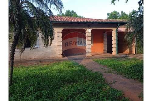 CASA EN VENTA, YPANE
