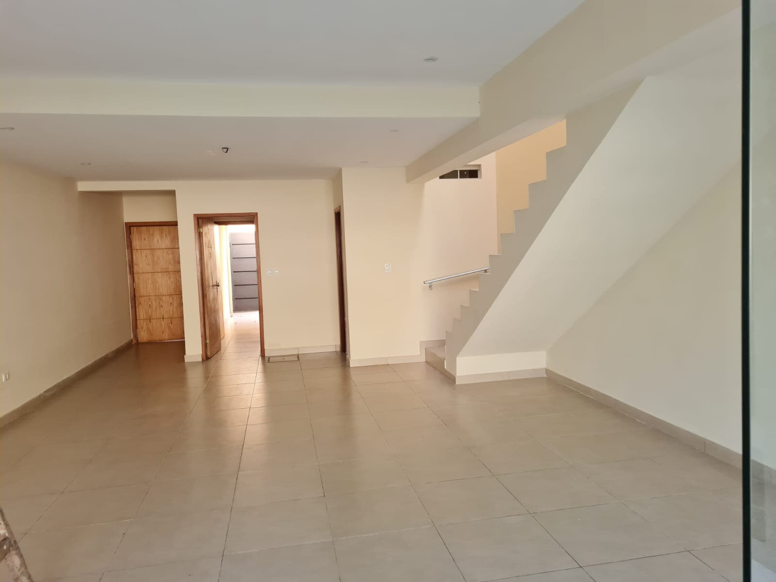 VENDO DUPLEX FDO. DE LA MORA ZONA NORTE – 2
