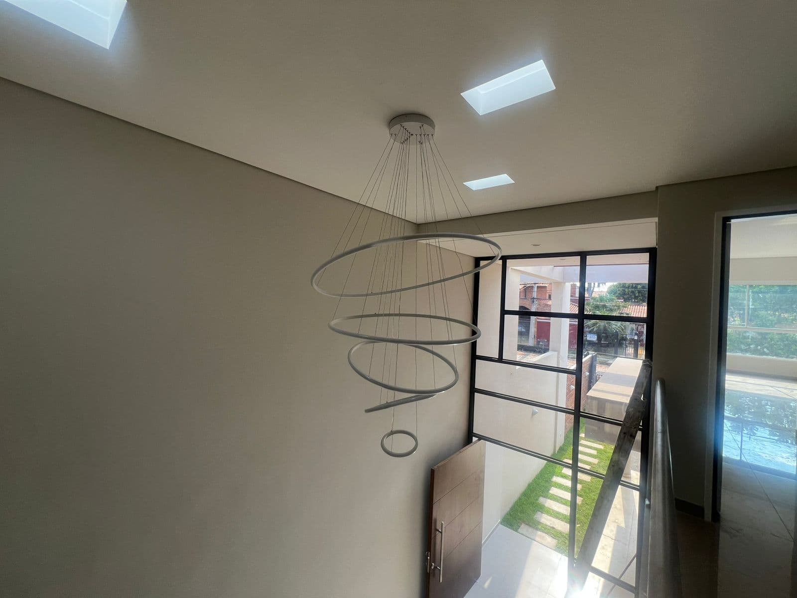 Alquilo Hermosa y Moderna Casa Pareada a Estrenar de 3 Habit en Suite – 2