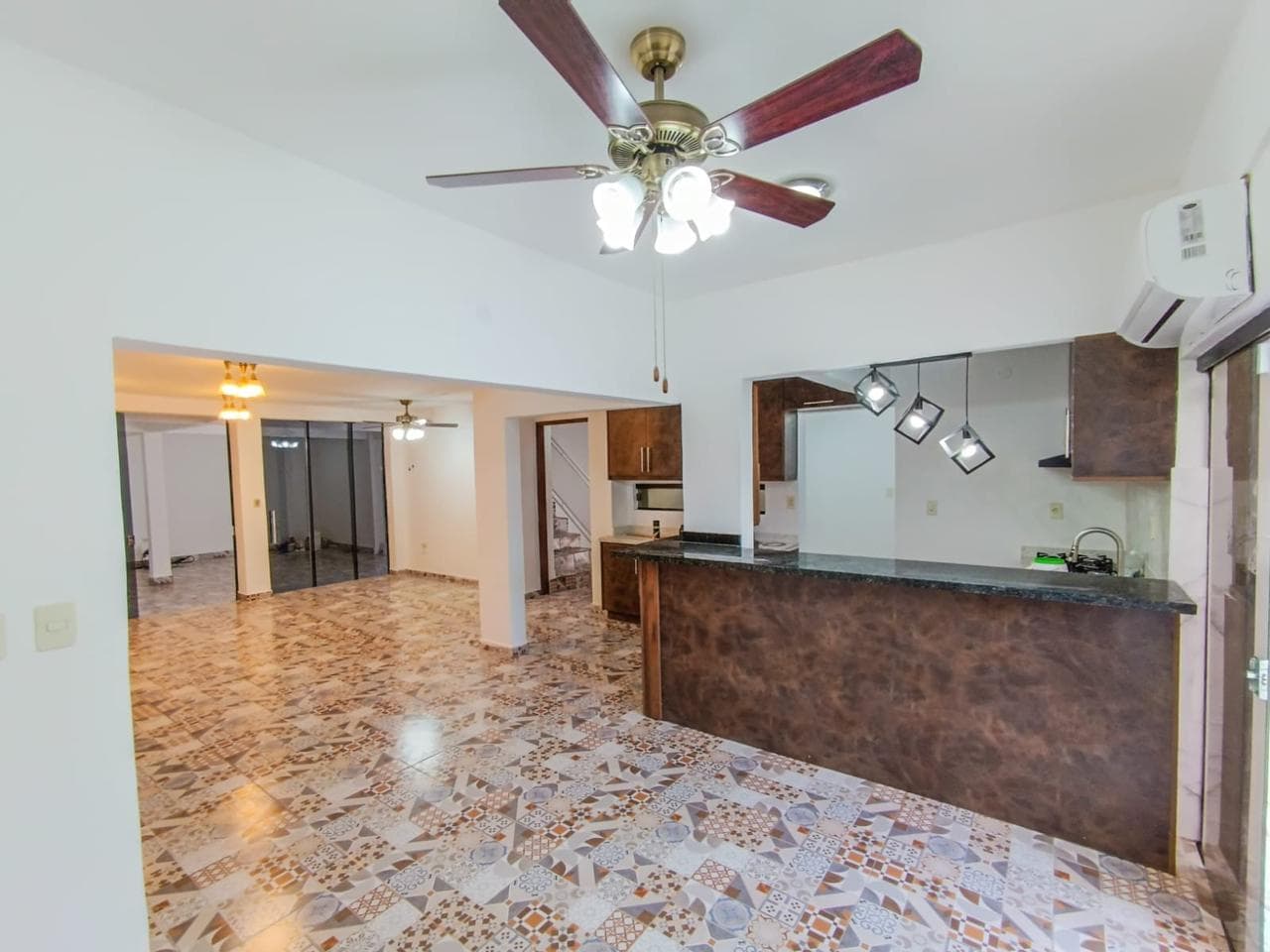 VENDO DUPLEX EN LAMBARE – 2