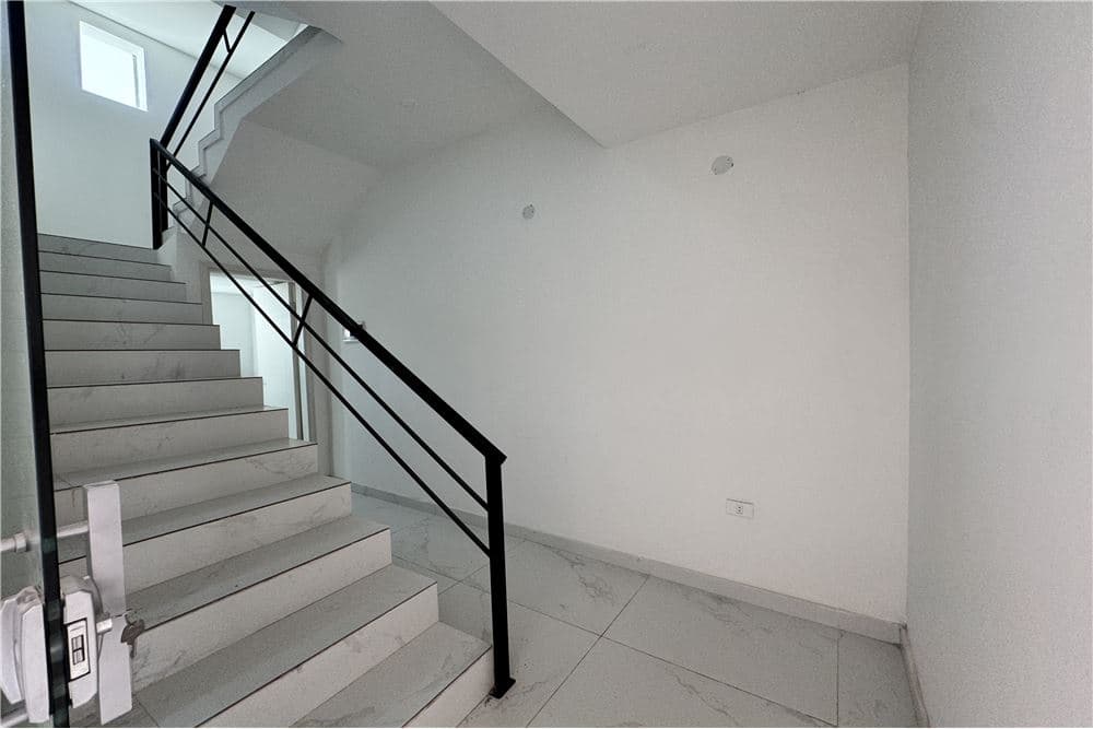 MODERNO DÚPLEX ZONA RAKIURA –LOMA MERLO – 2