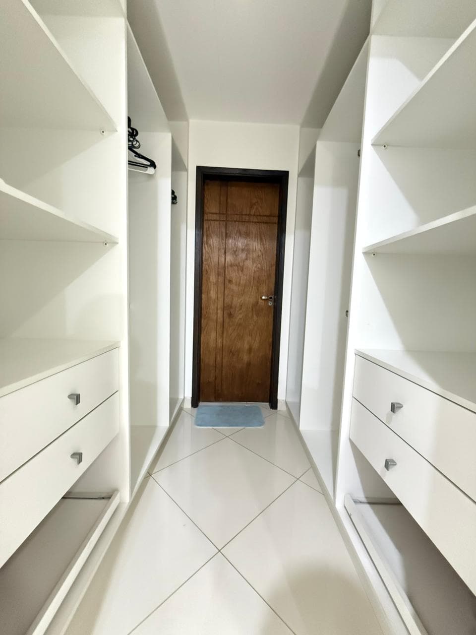 VILLA MORRA, EN ALQUILER AMPLIO DEPARTAMENTO DE 1 DORMITORIO AMOBLADO. – 2