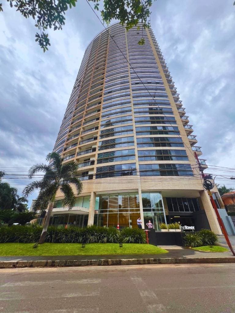 Alquiler amoblado en la torre más icónica de Asunción Piso 19-THE TOWER
