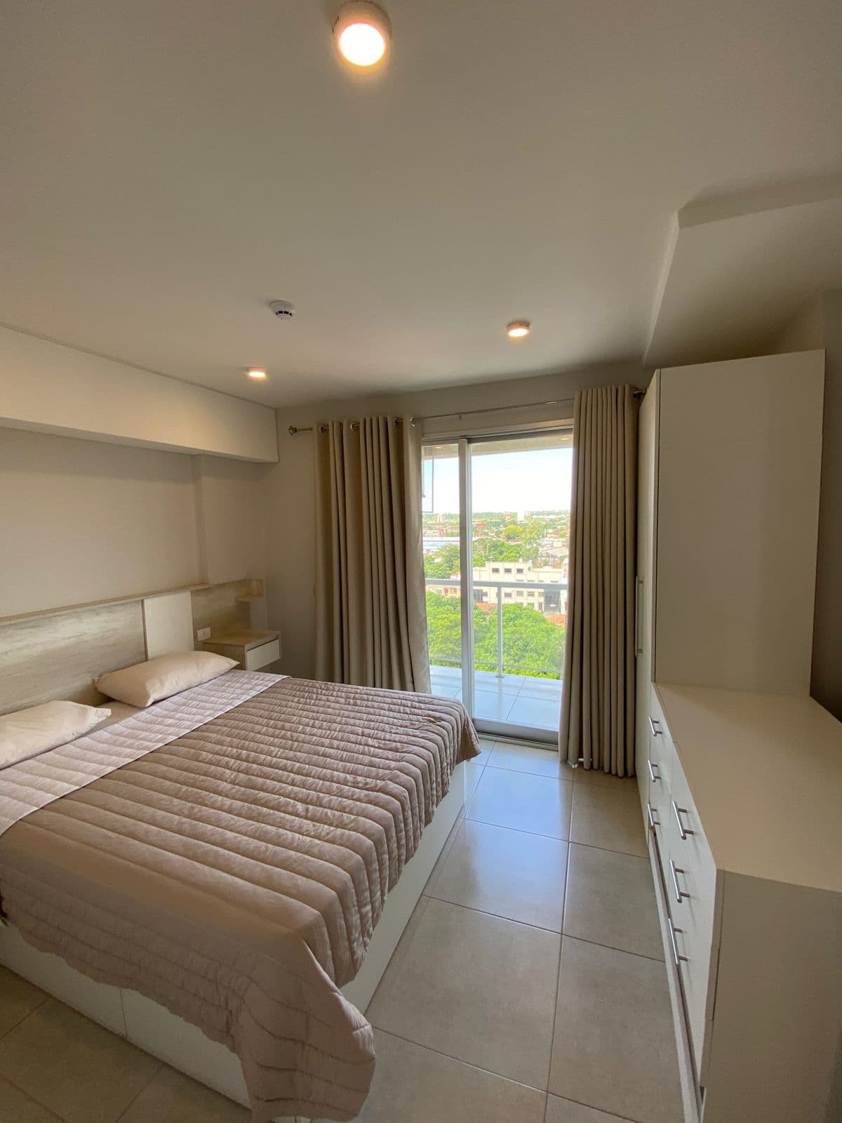 DEPARTAMENTO AMOBLADO EN ZONA YCUA SATI – 2