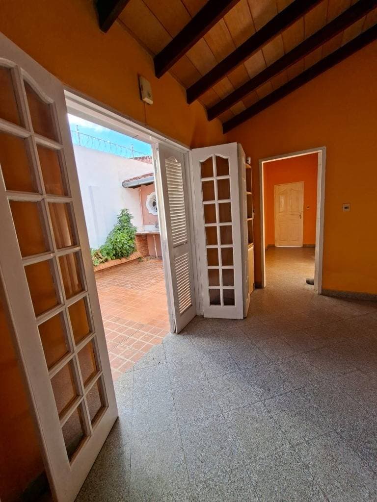 Casa en venta – Fernando de la Mora, Zona Sur – 2
