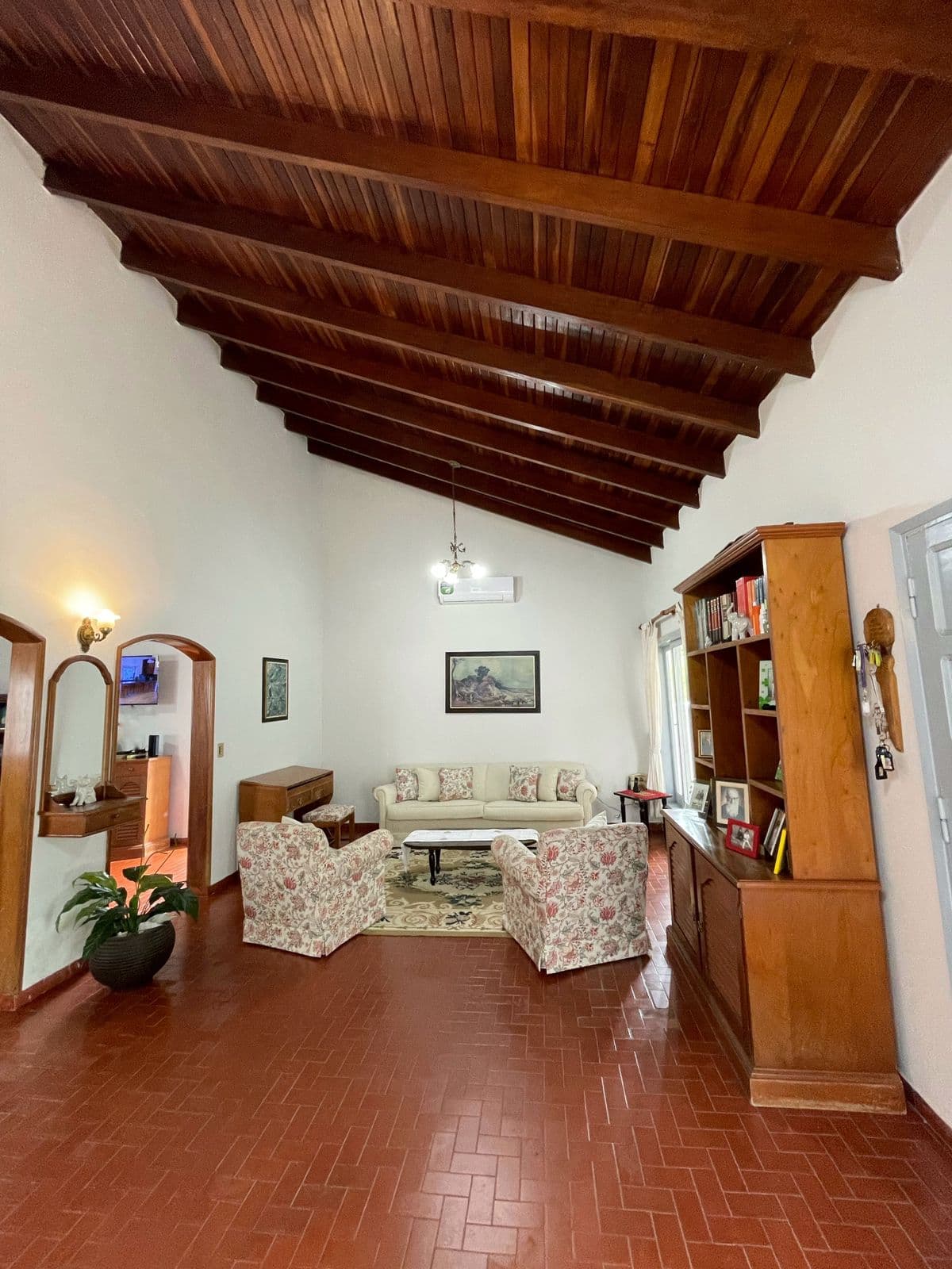 Residencia En Venta - Barrio San Cristóbal, Asunción. – 3