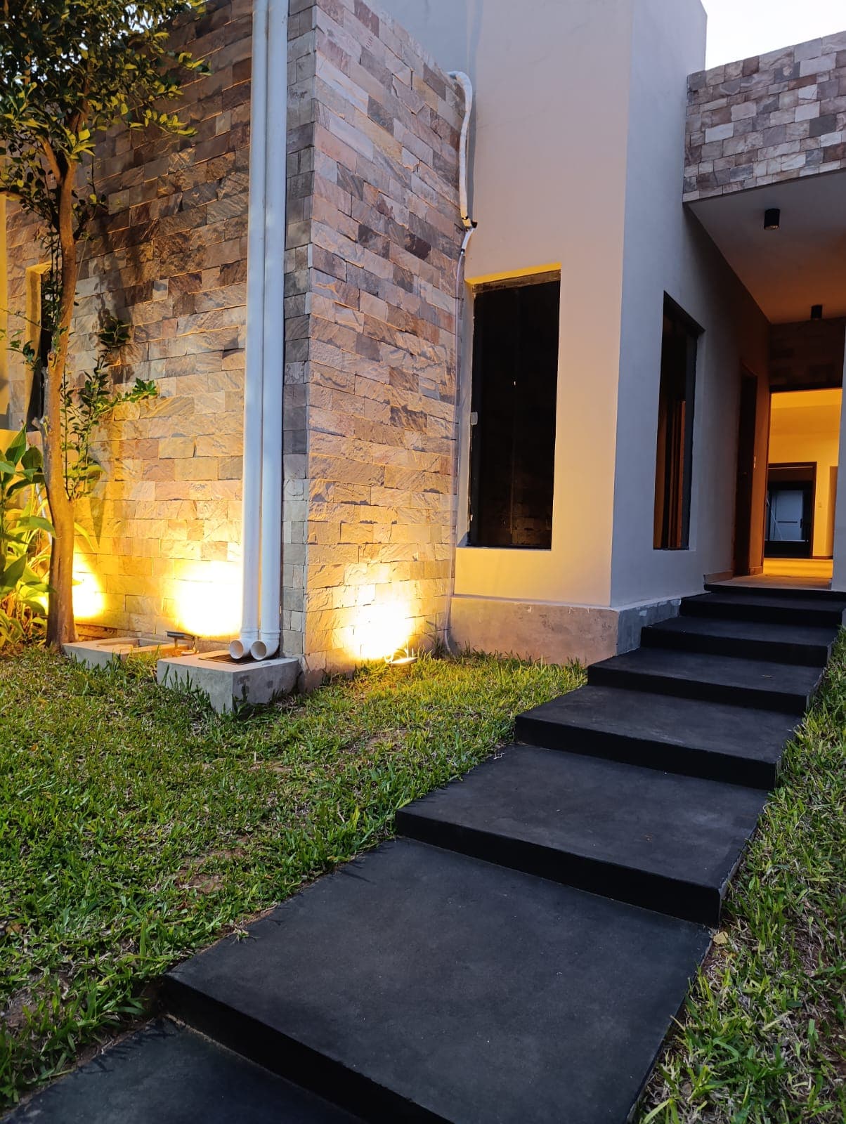 Vendo HERMOSA casa en Los Laureles!! – 3