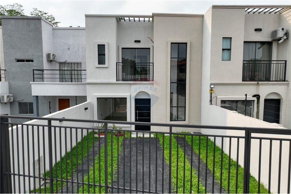 Duplex - Venta - Paraguay Central Lambaré