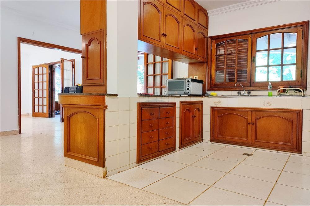 Se vende AMPLIA CASA en Ita Enramada – 3