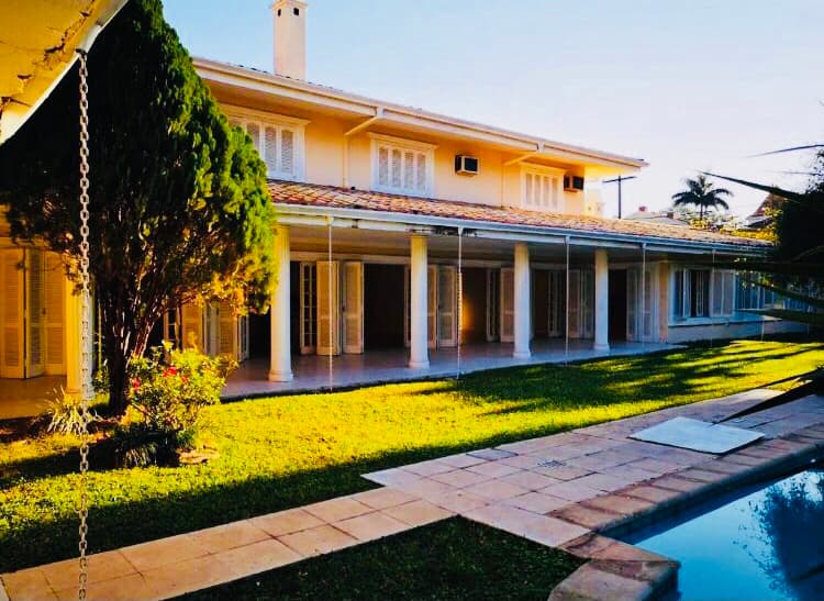 Amplia Residencia en alquíler zona Mburucuya para vivienda/ oficina – 2