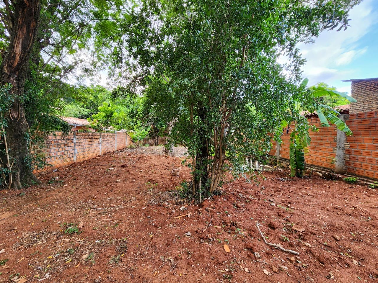 TERRENO EN BARRIO AMERICA ZONA JARDÍN DE ORO – 3