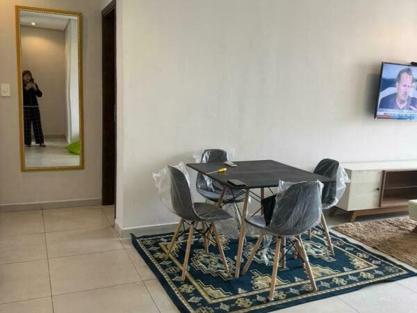SE ALQUILA DEPARTAMENTO AMOBLADO DE 3 HABITACIONES EN VILLA MORRA – 2
