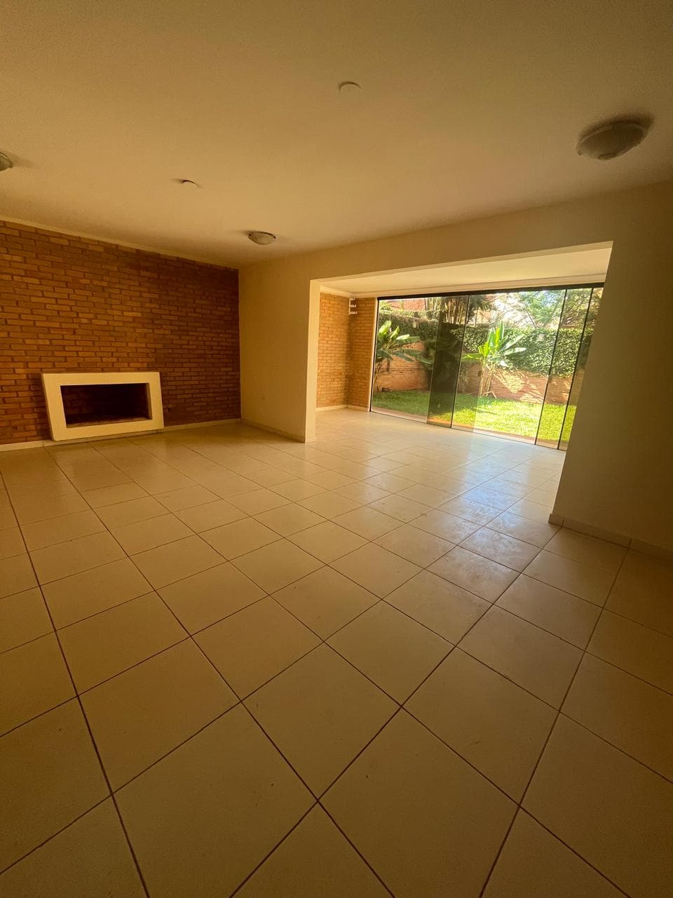 Casa En Venta En Barrio Cerrado – Boulevard Balcones De Confederación – 3