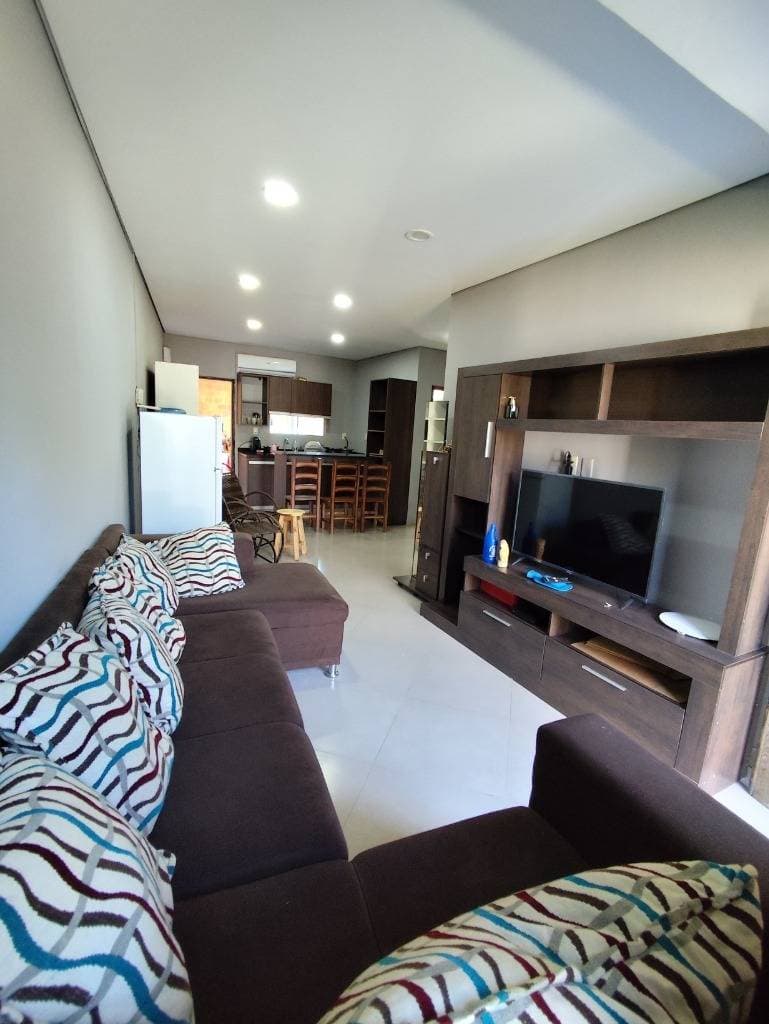 VENDO DUPLEX EN LUQUE ZONA ZÁRATE ISLA – 2