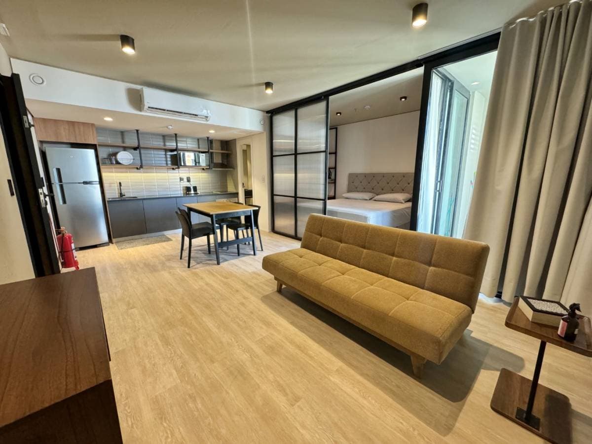 VENDO DEPTO 1 DORMITORIO AMOBLADO LAS MERCEDES