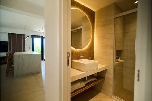 En Venta – Departamento De Lujo Amoblado En Edificio Met Molas Lopez – 3