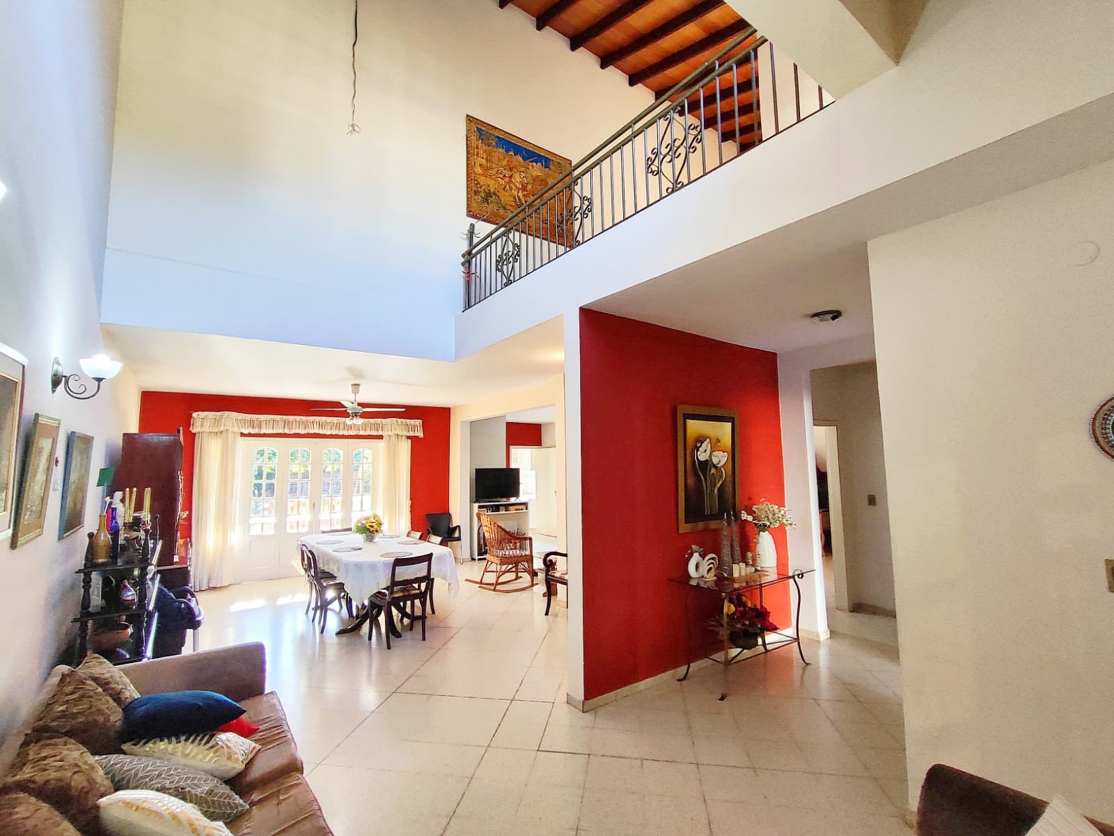 VENDO CASA EN BARRIO SAN VICENTE!! – 2