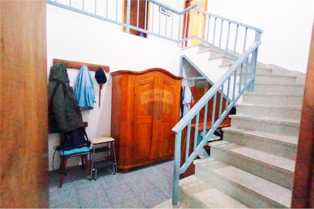 VENDO HERMOSA RESIDENCIA CON PISCINA EN AREGUA – 2