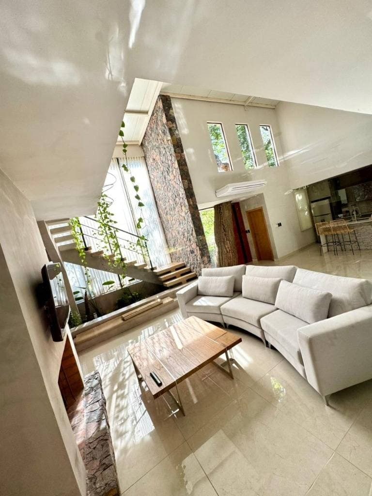 VENDO RESIDENCIA EN SAN BERNARDINO CON EXCELENTE UBICACION – 3