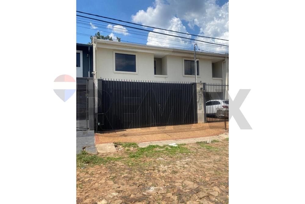 Dúplex en venta San Lorenzo