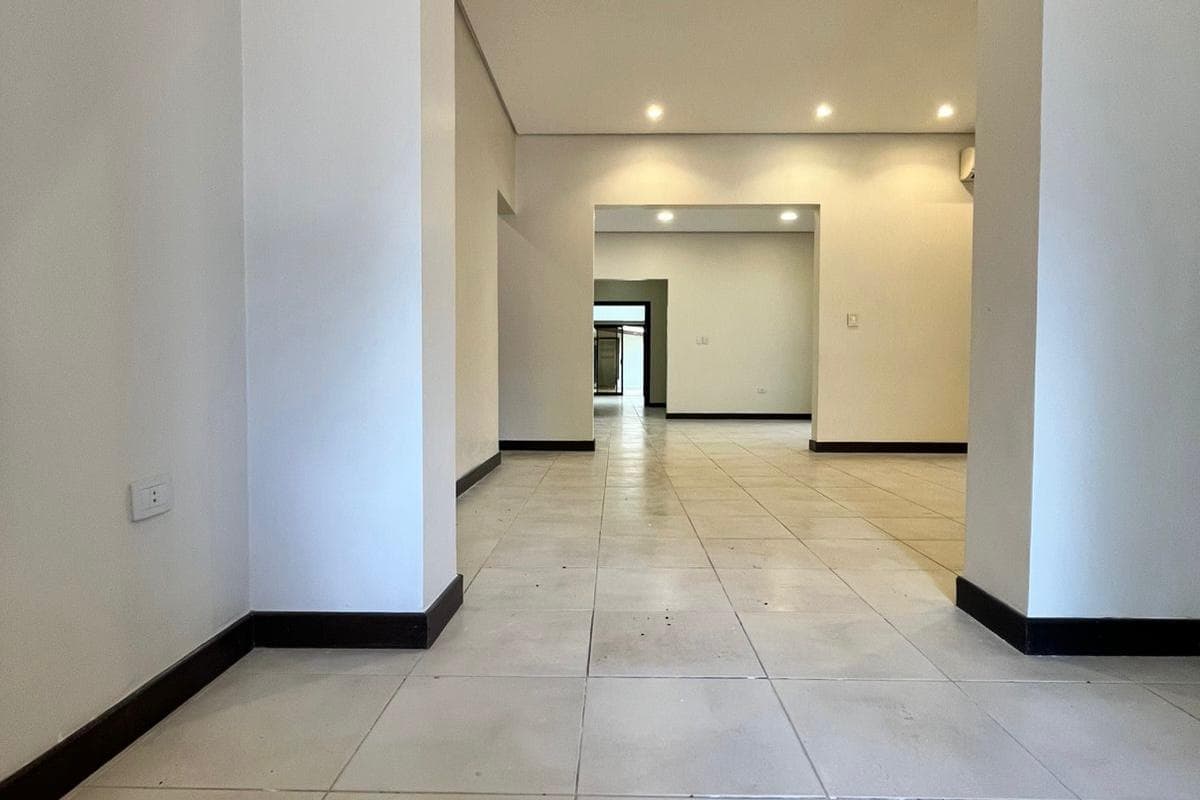 ALQUILER CASA/OFICINA ZONA PREMIUM – 3