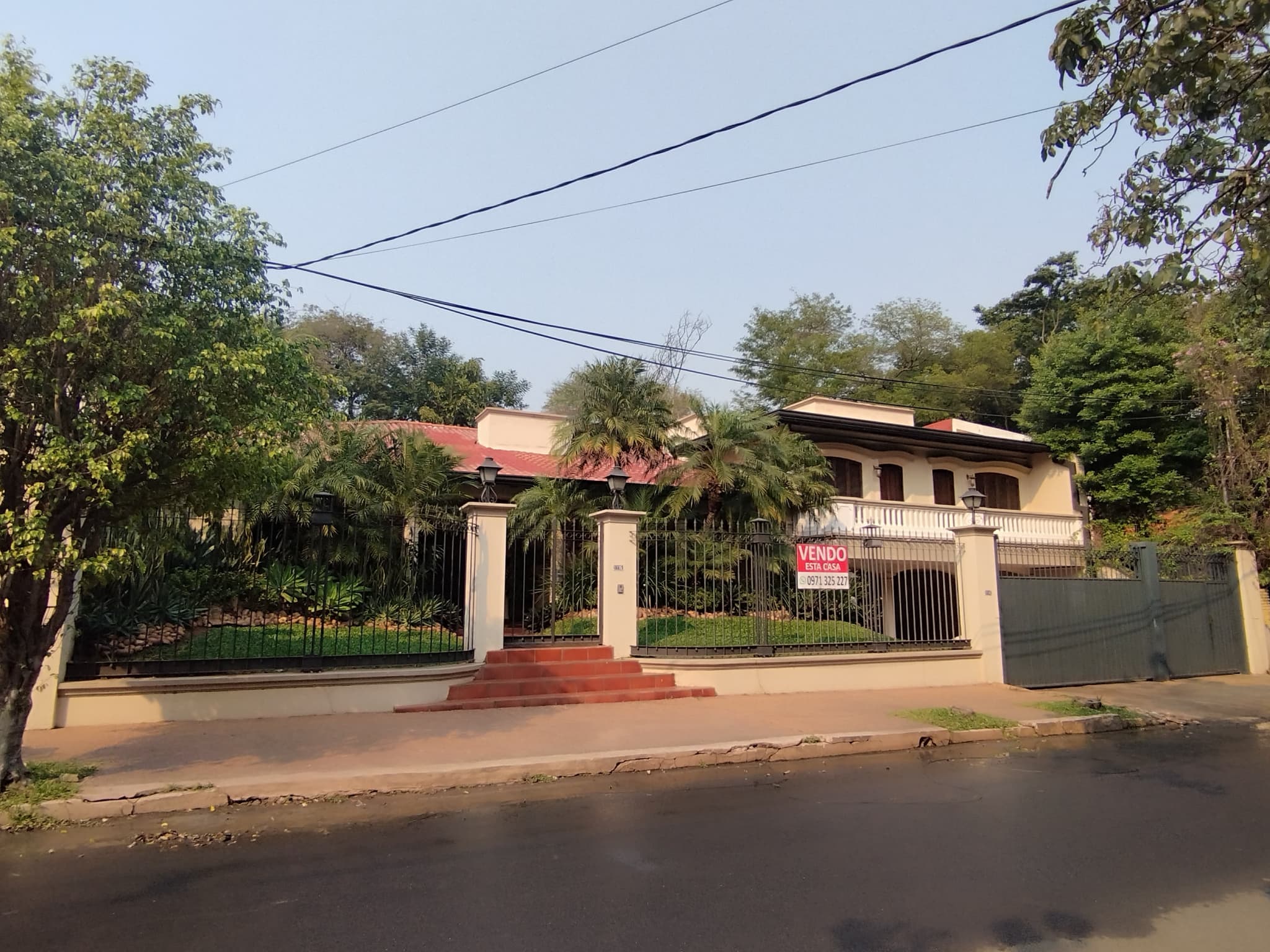 Oportunidad de Inversión en Villa Morra - Vendo Residencia, excelente ubicación – 2