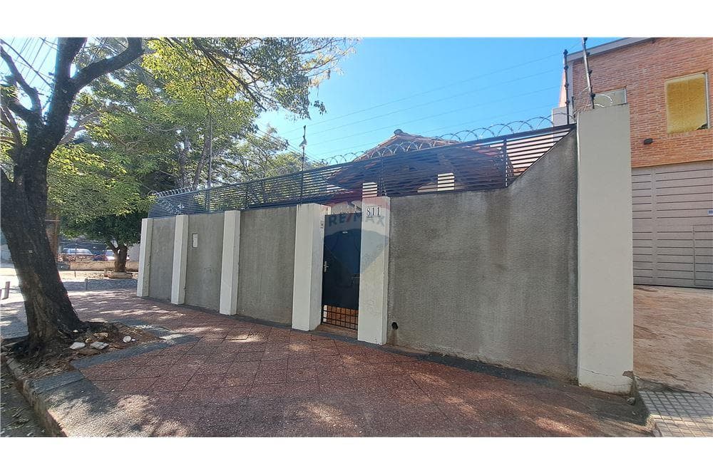 VENDO CASA REFACCIONADA EN ESQUINA EN ASUNCION – 2