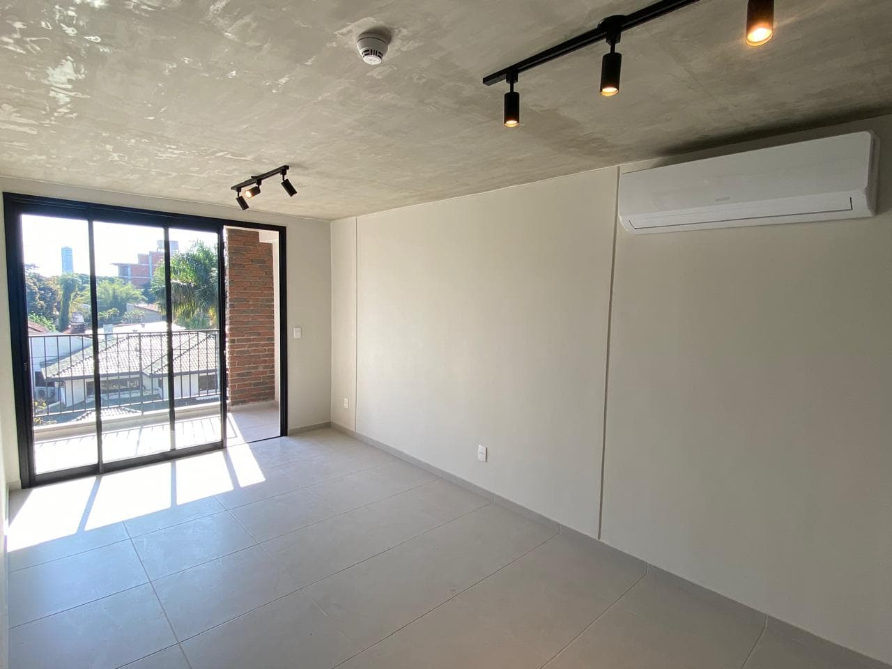 VENDO DEPARTAMENTO DE 2 DORMITORIOS ZONA SHOPPING DEL SOL – 3