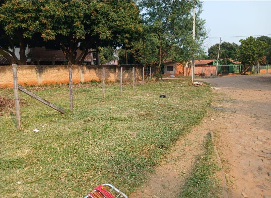 Terreno en Laurelty Luque – 2