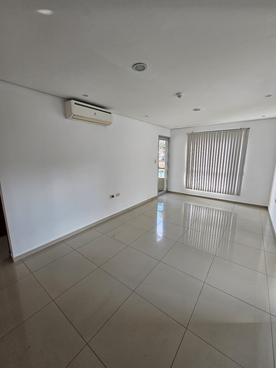 Vendo o Alquilo Departamento De 2 Dormitorios En Barrio Jara - Edificio Florida – 2