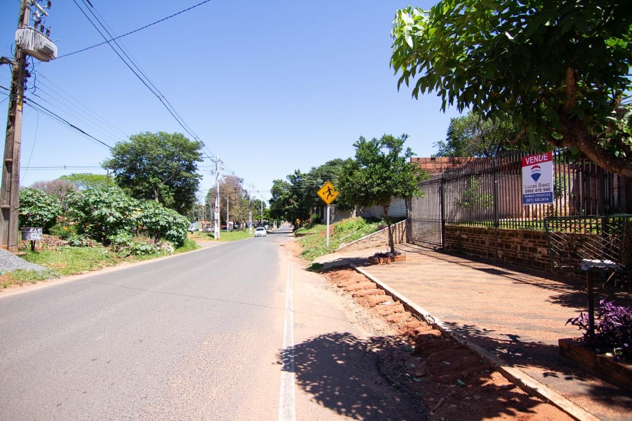 HERMOSA CASA EN SAN LORENZO EN VENTA – 3