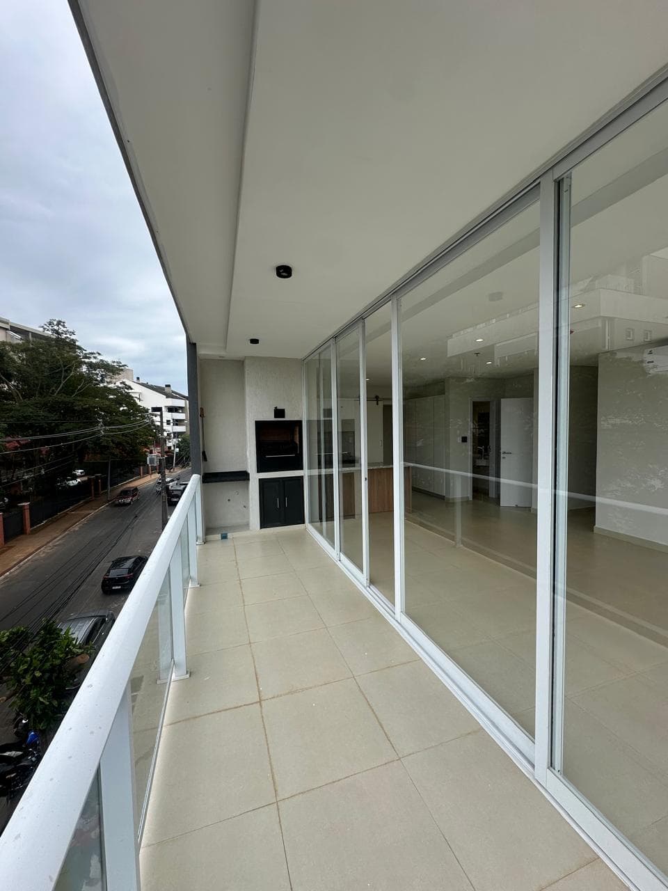 Oferto departamento de 2 dormitorios con 1 cochera Barrio Manora – 2