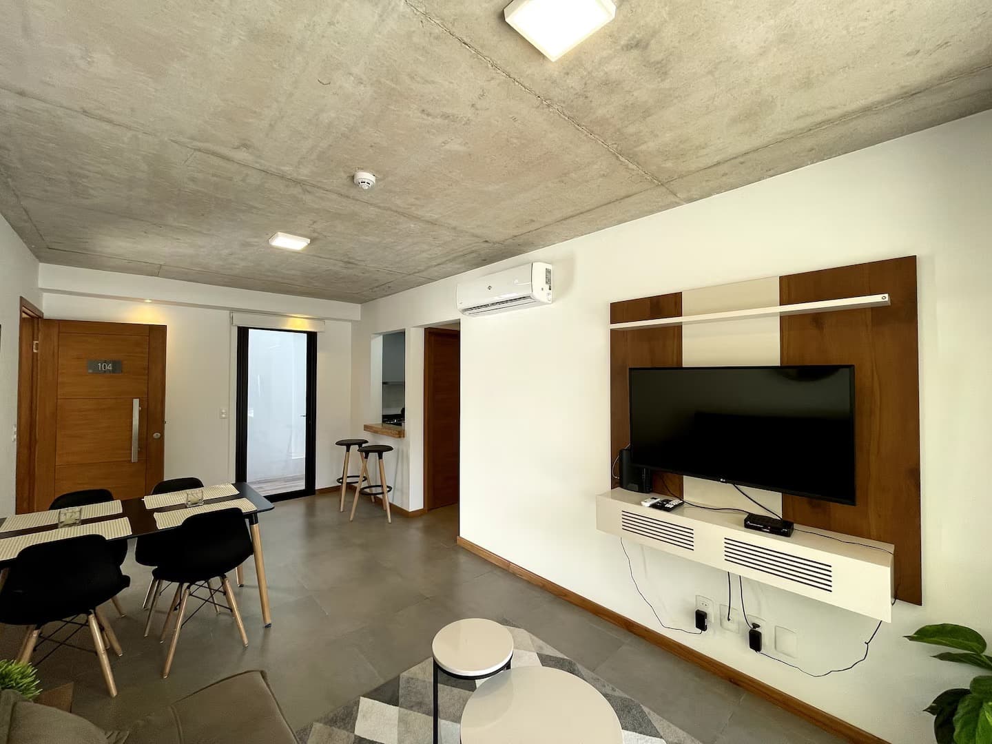 Vendo moderno depto de 1 dormitorio amoblado a pasos del Paseo La Galería