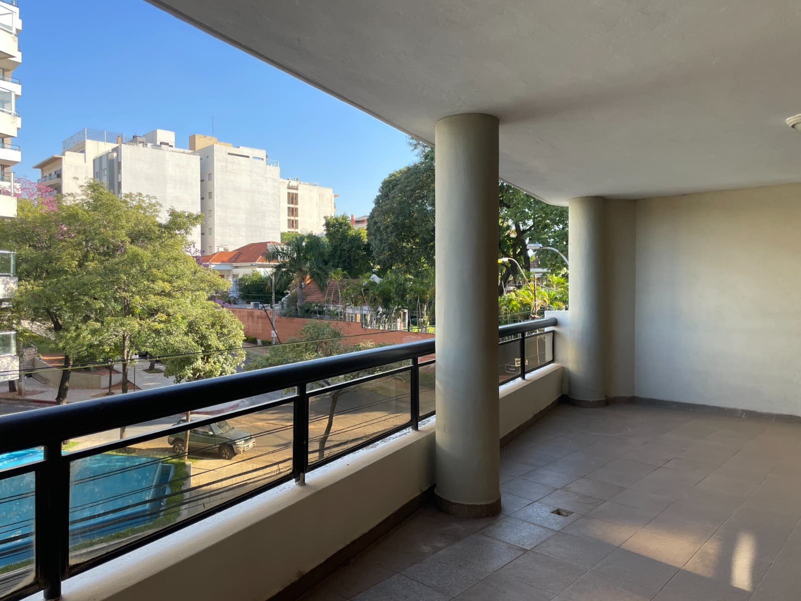 ALQUILO HERMOSO Y AMPLIO DEPARTAMENTO AMOBLADO EN LAS MERCEDES! – 2