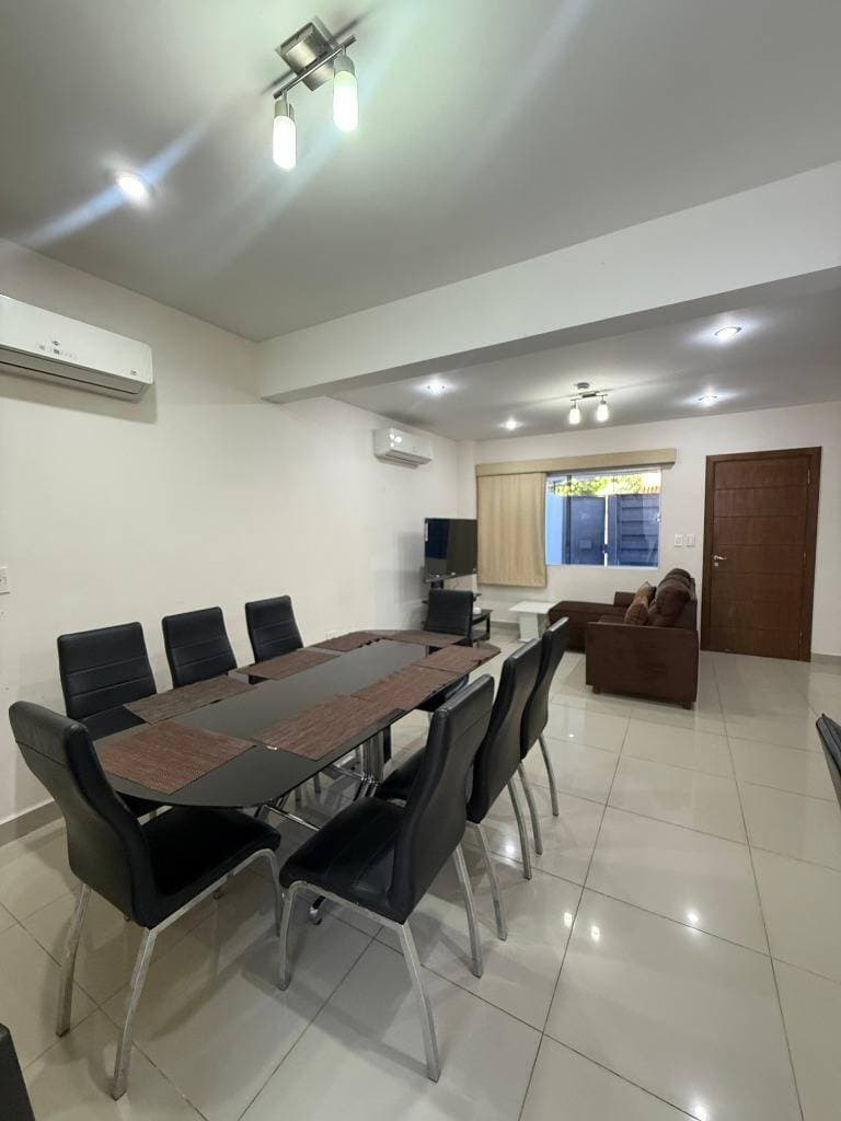 Alquilo Dúplex amoblado de 3 dormitorios en Barrio Tacumbú - Asunción – 2