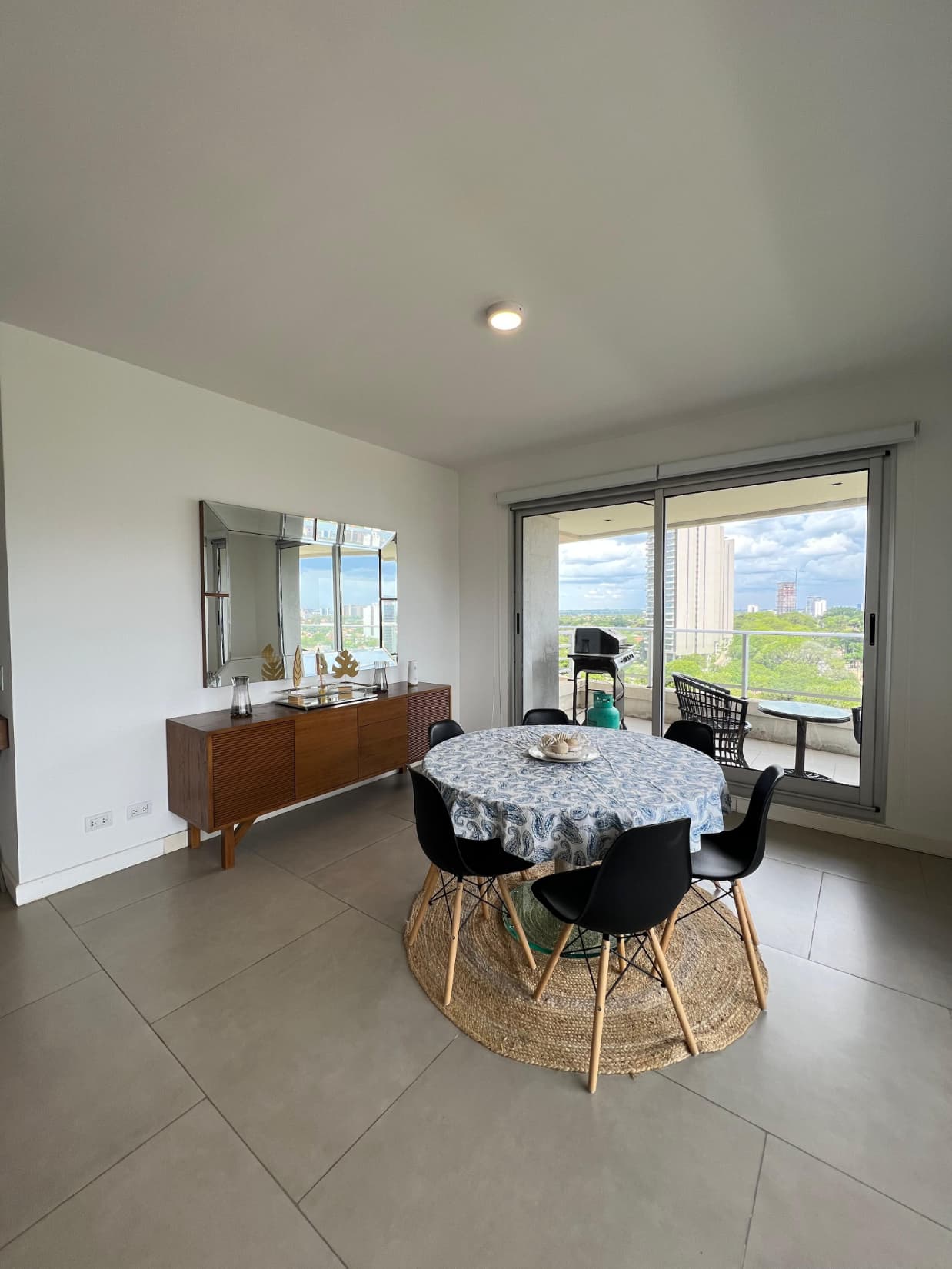 VENDO EXCLUSIVO DEPARTAMENTO DE 2 DORMITORIOS EN MBURUCUYA – 3