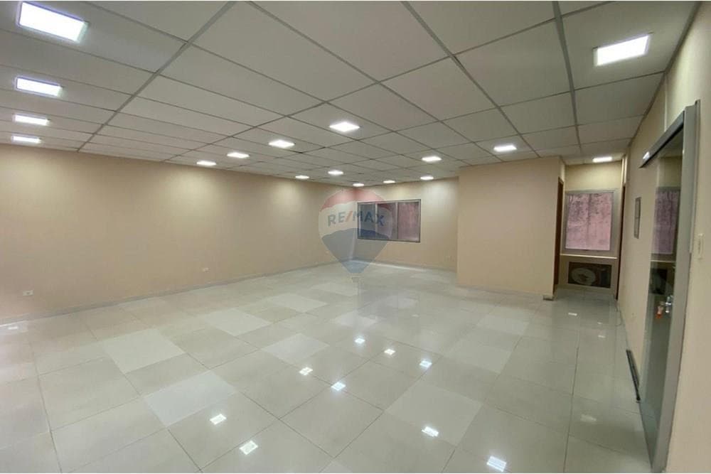 Oficina Ideal en el Centro de Paraguay: 110 m" – 2