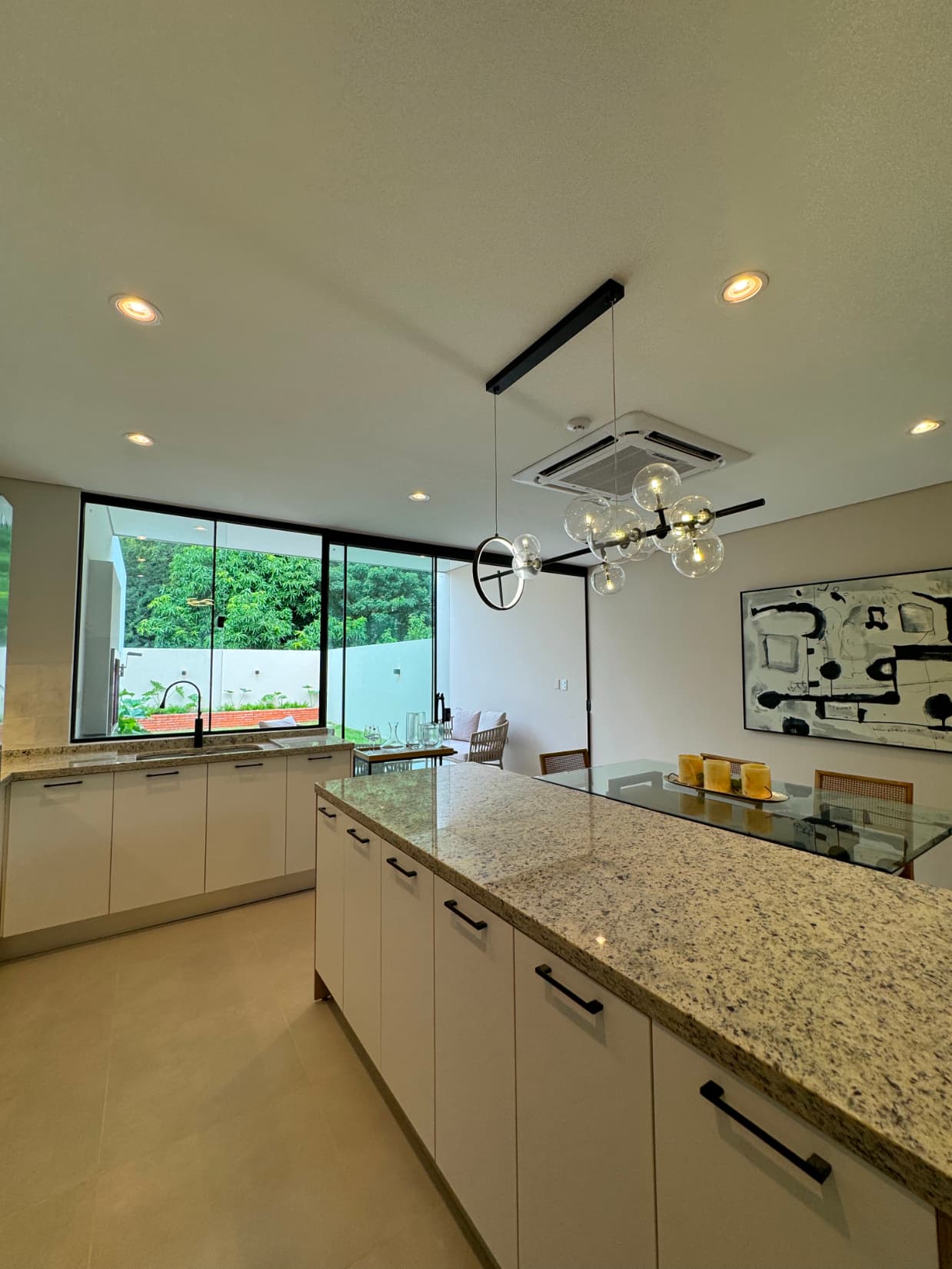 VENDO DUPLEX EN BARRIO CERRADO EN LUQUE