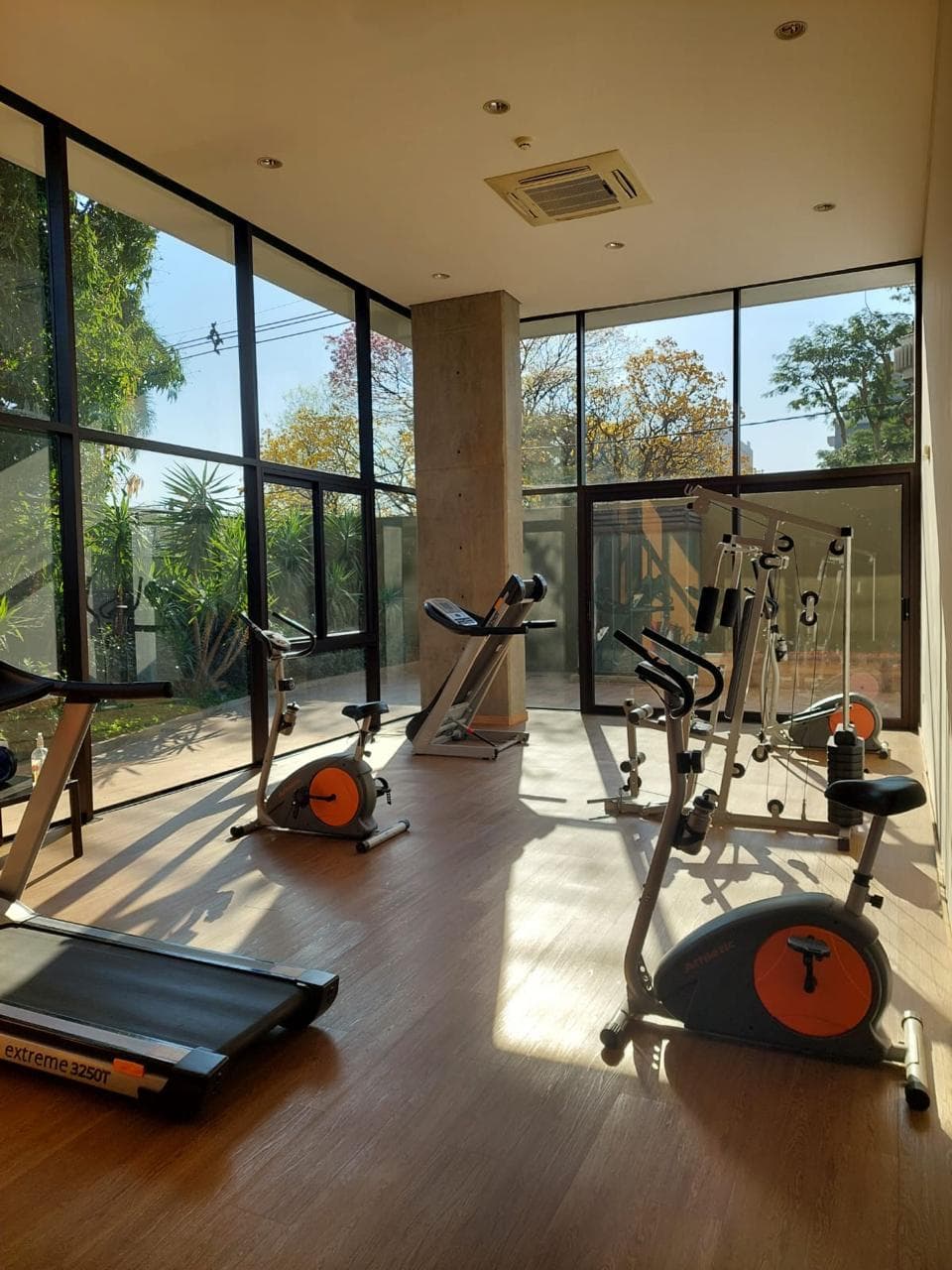 Amplio Departamento en Exclusivo Barrio Mburucuyá – 3