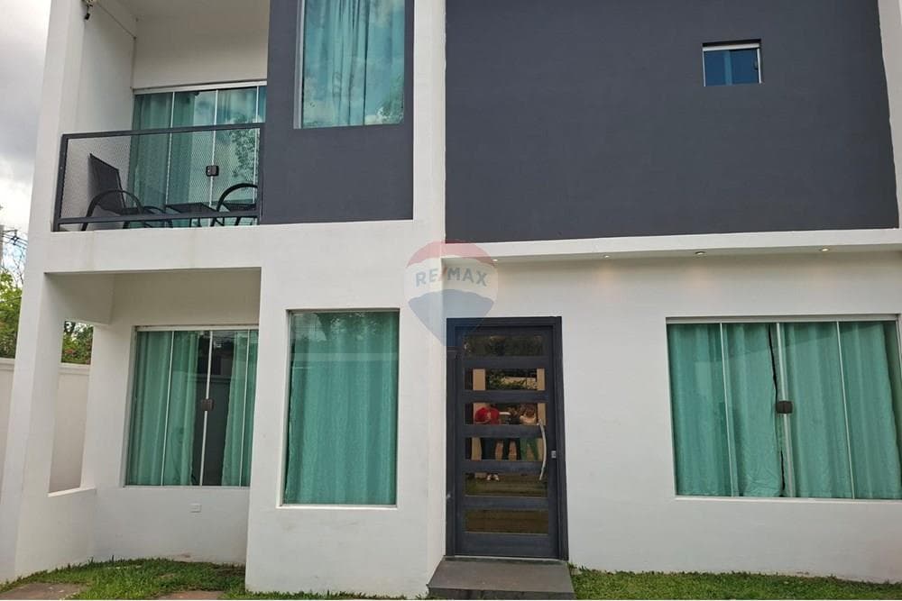 ¡Moderna Duplex con Piscina en San Bernardino! – 2