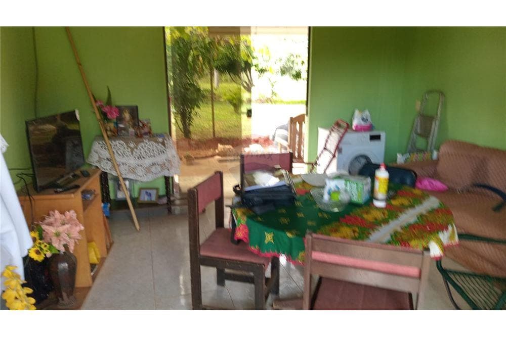 VENDO CASA EN YAGUARON KM 54 A 150 M DE RUTA Nº 1 – 3