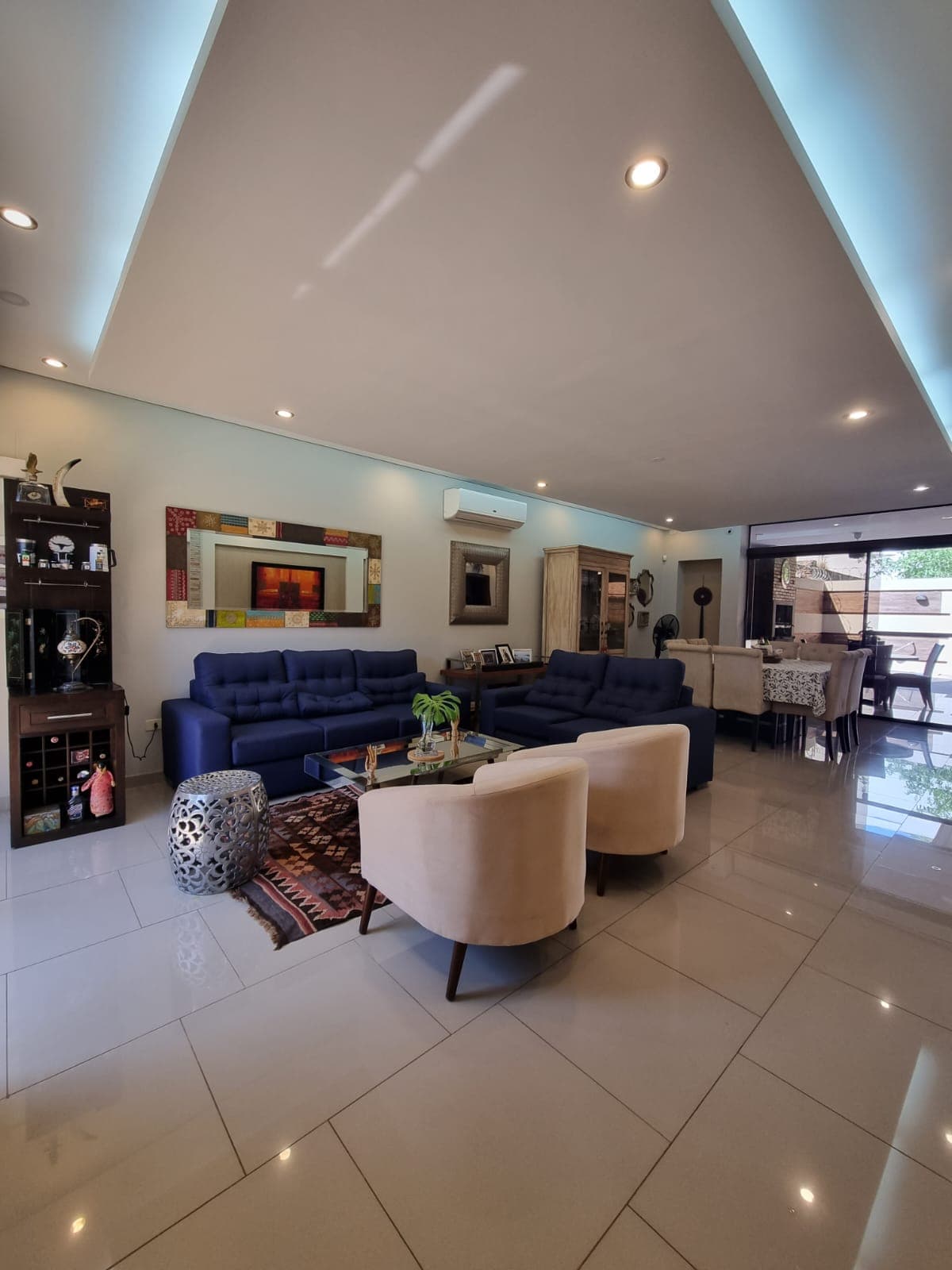 ALQUILO bello y amplio DUPLEX Barrio Los Laureles – 3