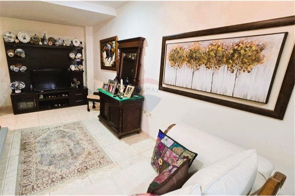 RESIDENCIA EN ESQUINA - VENTA - SAN LORENZO – 3